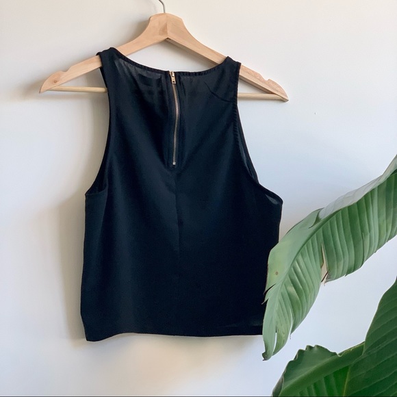 TOBI Racerback Crop Top - Picture 4 of 7